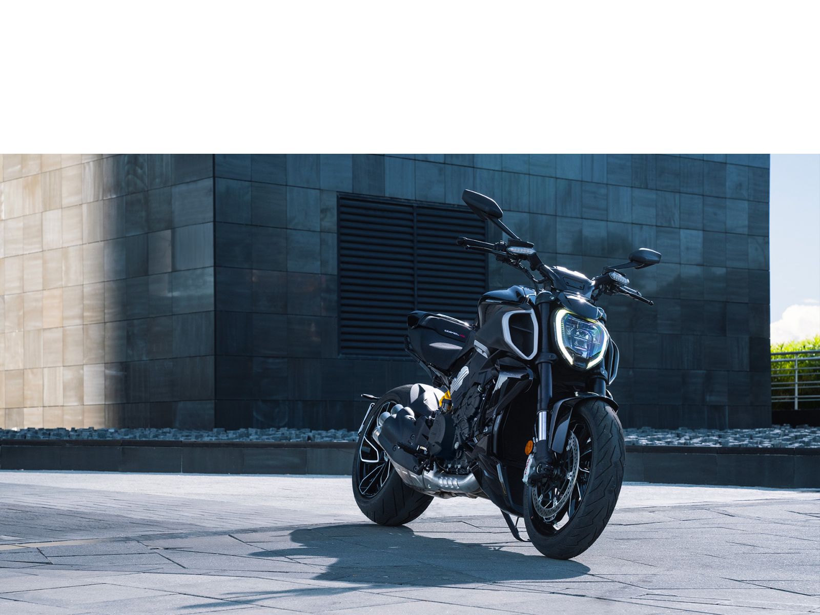 Мотоцикл DUCATI Diavel V4 (RED) 2026